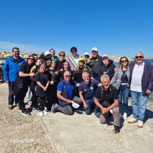 Una giornata speciale di pesca per venti ragazzi diversamente abili alla Lega Navale di Civitavecchia